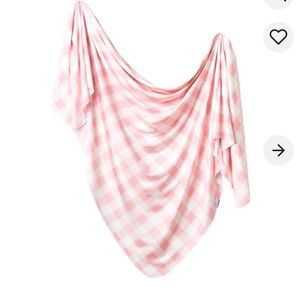 NWT: Copper Pearl Single Knot Swaddle Blanket: London